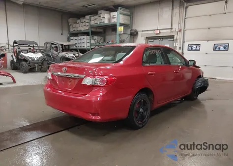 2011 Toyota Corolla Le z USA, uszkodzony, nr VIN 2T1BU4EE6BC702647